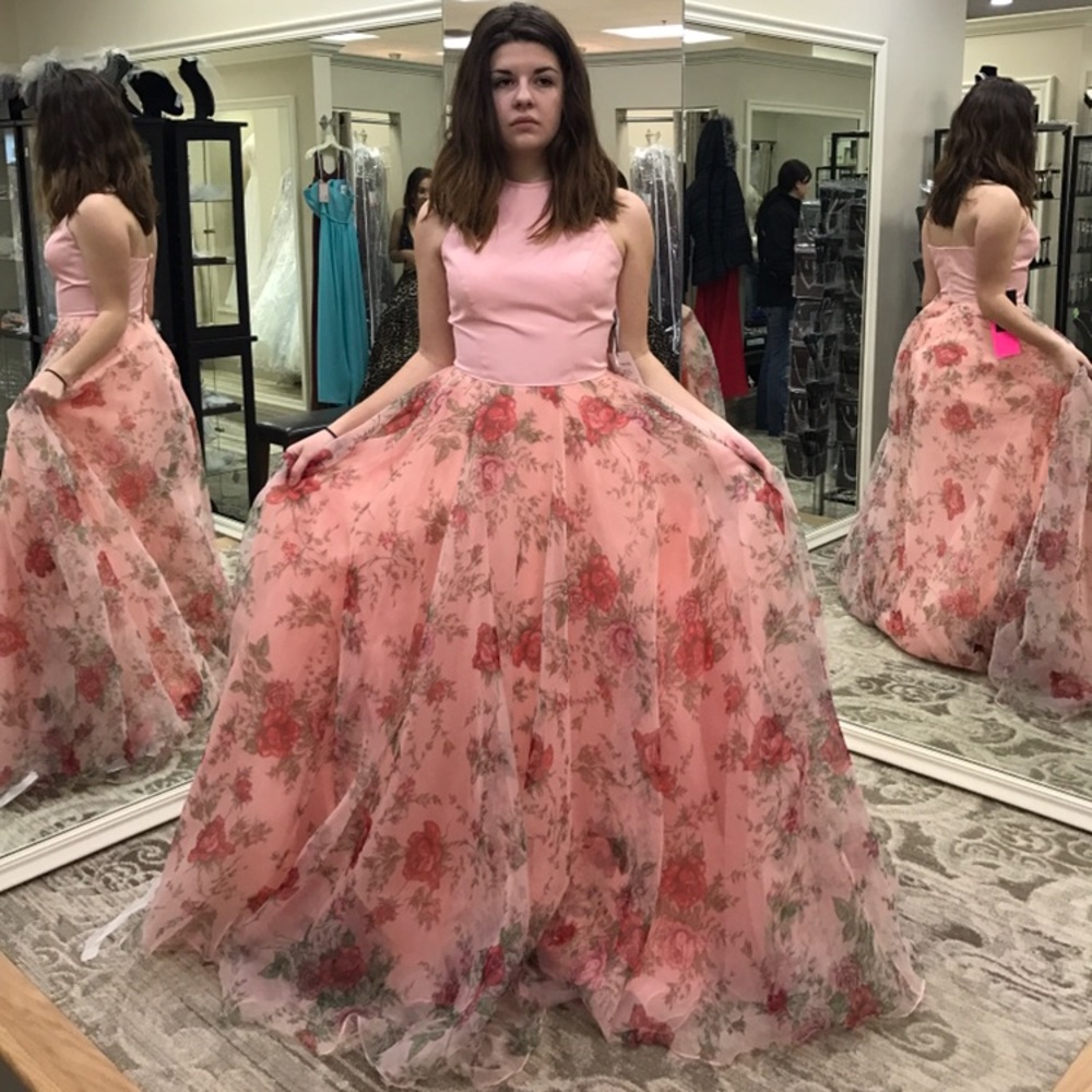 Sherri hill prom dress - Picture 3 of 4